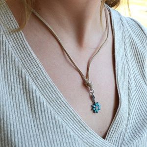 Turquoise flower necklace